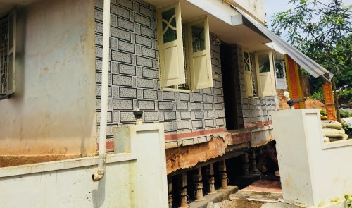 Building lifting in Kerala